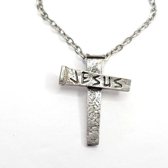 Jesus Coventry Cross Pendant Necklace Cross Of Nails Silvertone - Picture 1 of 3
